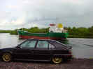 Boats on roof and river 006 (2).jpg (64087 bytes)