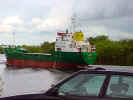 Boats on roof and river 007 (2).jpg (66371 bytes)